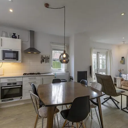 Holiday home Luxury With Patio Sint Maartensvlotbrug