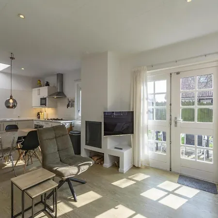 Holiday home Luxury With Patio Sint Maartensvlotbrug