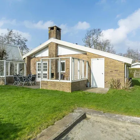 Holiday home Luxury With Patio